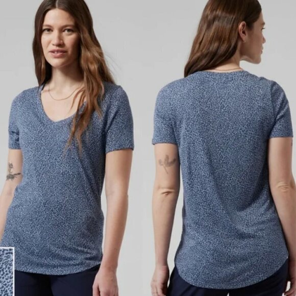 Athleta Tops - Athleta Soft Modal Blend Breezy Scoop V Tee in Blue Leopard